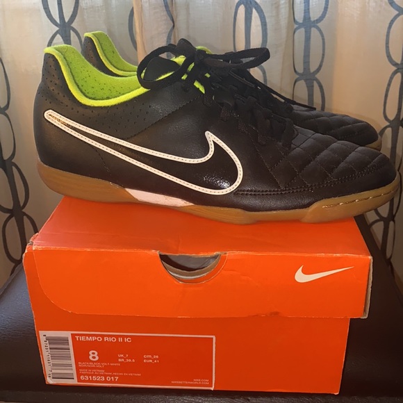 Nike Sneakers - Picture 2 of 6